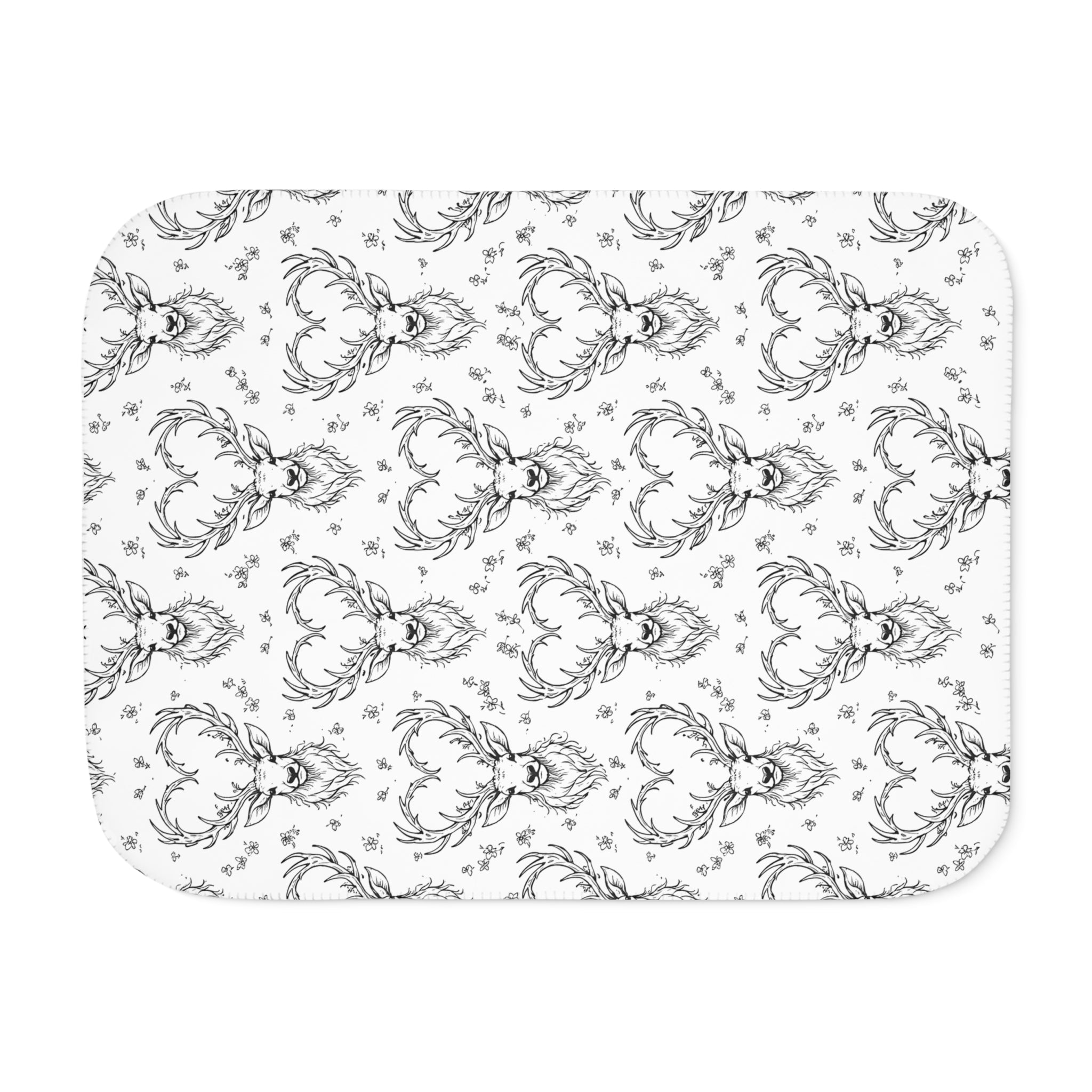 Cozy Reversible Sherpa Blanket – Two-Color Faux Fur Throw Hearts and Antlers