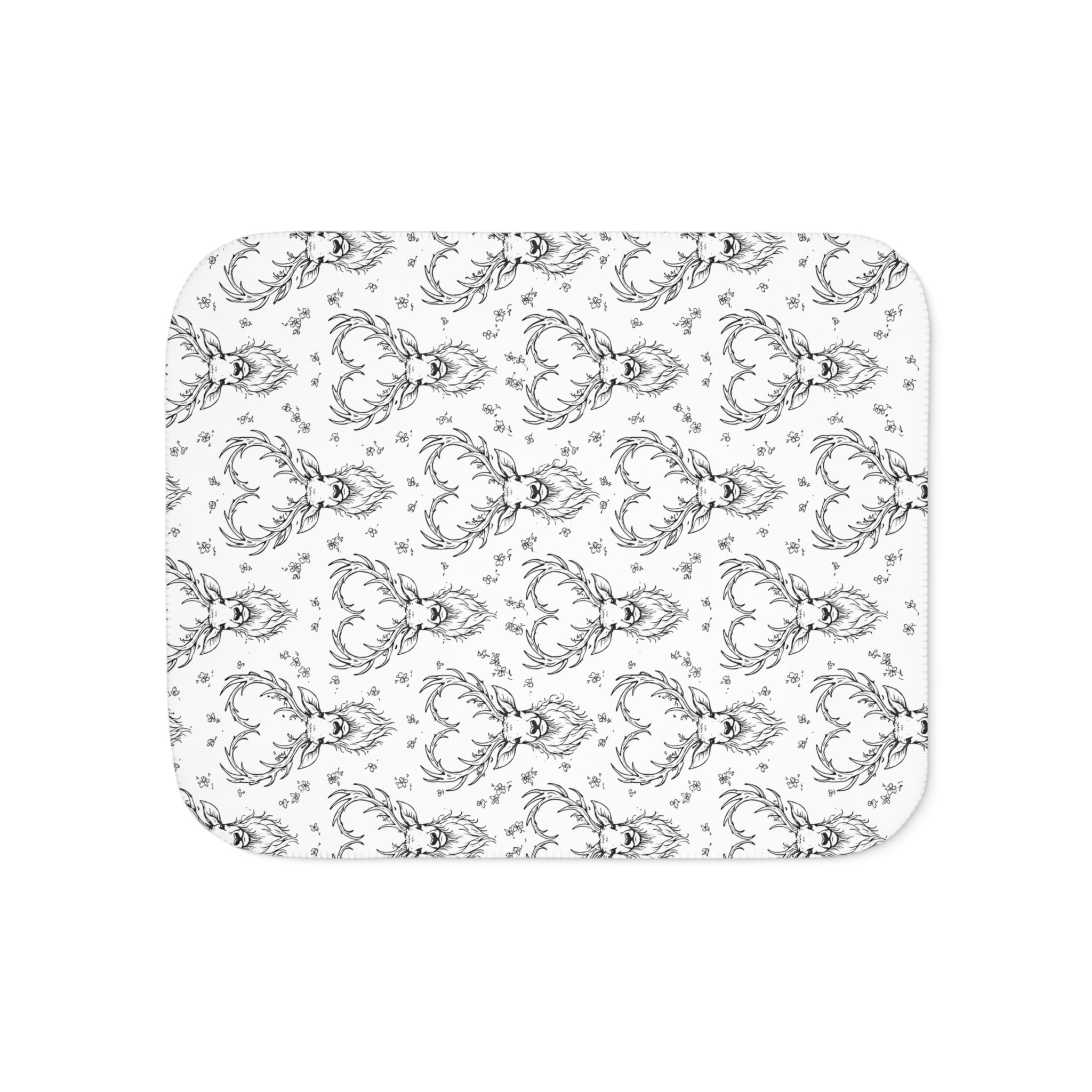 Cozy Reversible Sherpa Blanket – Two-Color Faux Fur Throw Hearts and Antlers